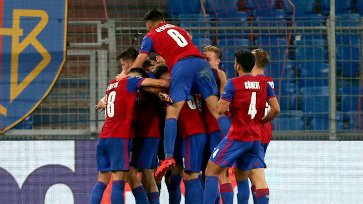 FC Basel v Eintracht Frankfurt - UEFA Europa League Round of 16: Second Leg