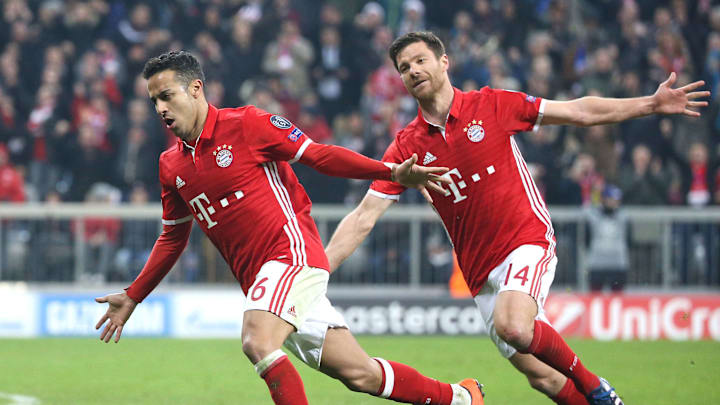 FC Bayern Muenchen v Arsenal FC - UEFA Champions League Round of 16: First Leg