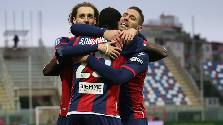 FC Crotone v Benevento Calcio - Serie A FC Crotone v Benevento Calcio - Serie A