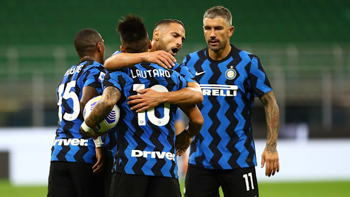 FC Internazionale v ACF Fiorentina - Serie A FC Internazionale v ACF Fiorentina - Serie A