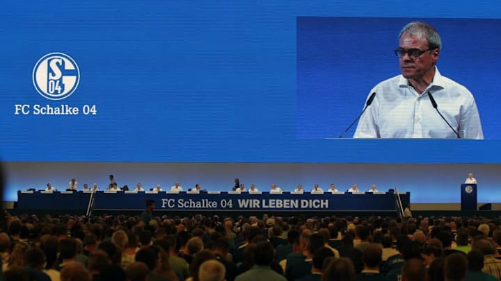 Eine Mitgliederversammlung auf Schalke müsste der Ausgliederung zu 75 Prozent zustimmen