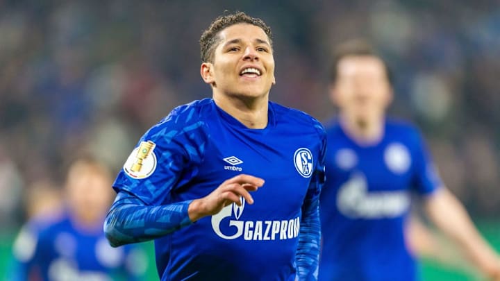 Ein Bild wie aus anderen Zeiten: Ein glücklicher und befreit aufspielender Amine Harit