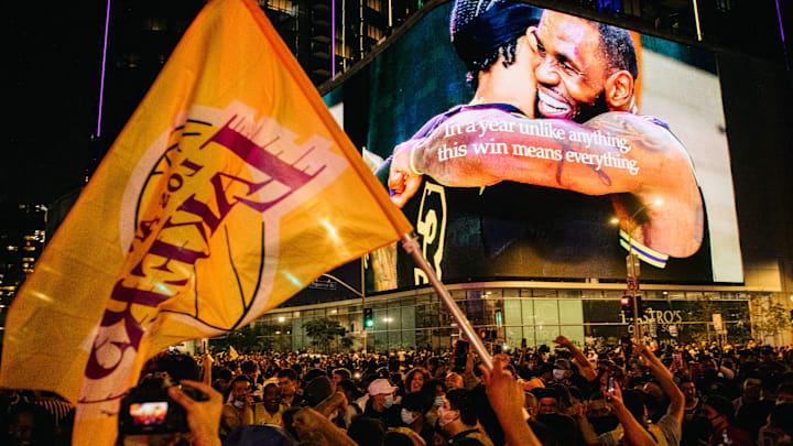 Los Lakers aún deben sumar a un base para la 2020-21