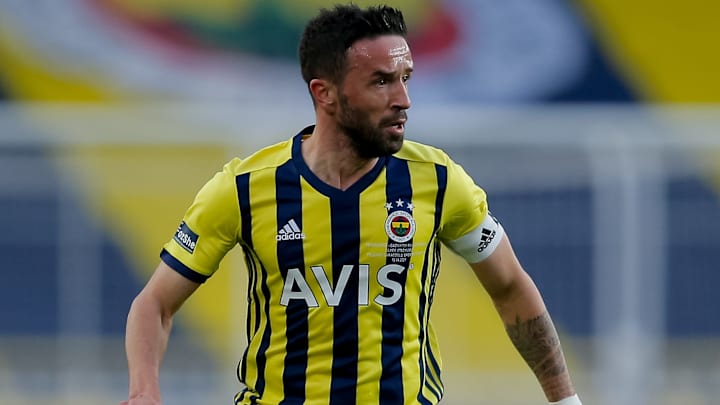 Gökhan Gönül uygun opsiyonu arıyor. Gökhan Gönül uygun opsiyonu arıyor.