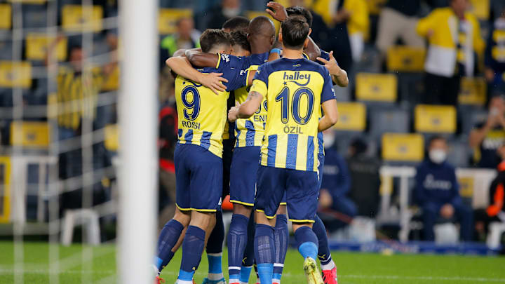 Fenerbahçe oyuncularının gol sevinci Fenerbahçe oyuncularının gol sevinci