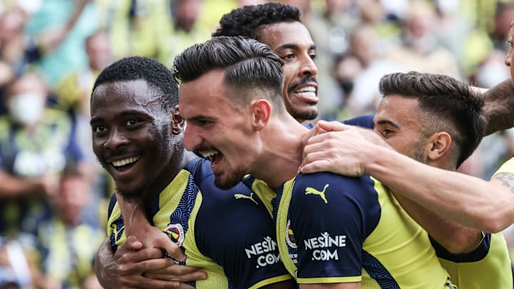 Fenerbahçe oyuncularının gol sevinci Fenerbahçe oyuncularının gol sevinci