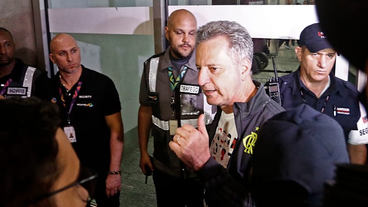 Empresário de Arrascaeta quer que o Flamengo compre os 25% dos direitos econômicos que pertencem ao Defensor-URU; saiba os detalhes Empresário de Arrascaeta quer que o Flamengo compre os 25% dos direitos econômicos que pertencem ao Defensor-URU; saiba os detalhes