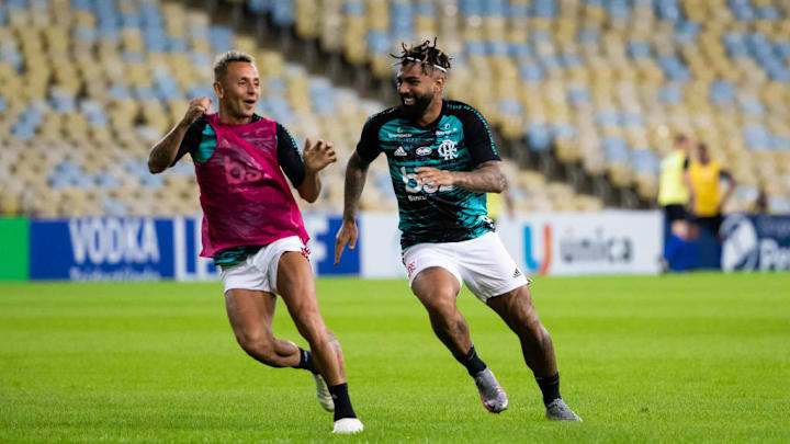 Retorno? Rafinha pode ajudar muito o Flamengo. 
