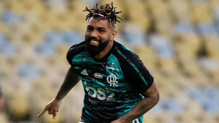Flamengo v Bangu - Carioca State Championship