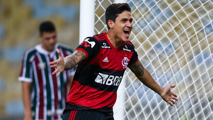 ‘Eu pensei que ele fosse infartar’, declarou Celso Barros sobre reação de Bittencourt quando Pedro falou que queria trocar o Flu pelo Fla. ‘Eu pensei que ele fosse infartar’, declarou Celso Barros sobre reação de Bittencourt quando Pedro falou que queria trocar o Flu pelo Fla.