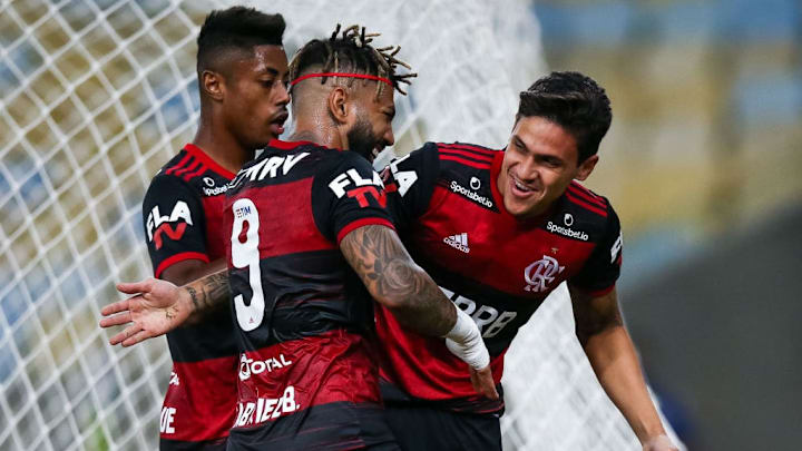 Flamengo v Fluminense - Carioca State Championship