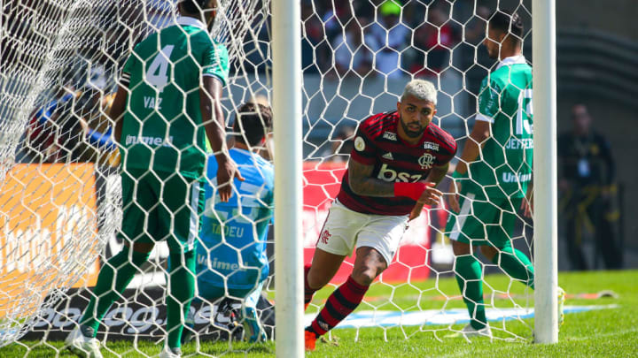 Flamengo e Goiás têm lutas distintas no Brasileirão, mas ambos estão pressionados. 