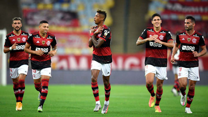 Domènec Torrent deve escalar um Flamengo ‘misto’ no encerramento da fase de grupos da Conmebol Libertadores. 