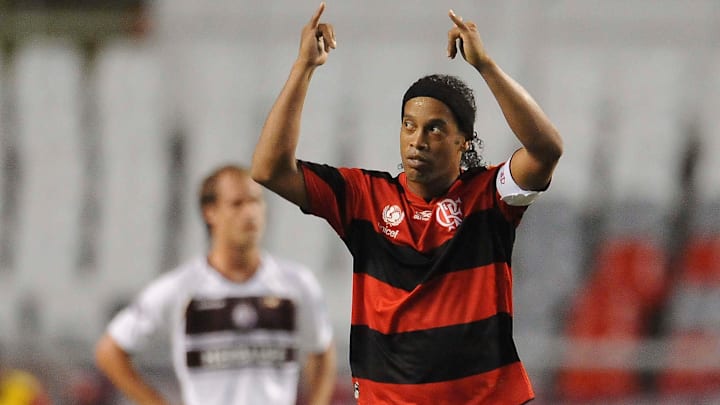 Flamengo v Lanus - Copa Libertadores 2012