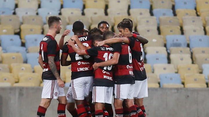 Governo muda as regras e agora clubes são donos dos direitos de TV dos jogos que