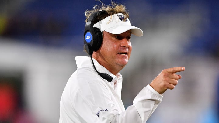 Florida Atlantic coach Lane Kiffin has emerged as favorite for Ole Miss vacancy. 