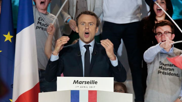 Emmanuel Macron lors d'un meeting présidentiel à Marseille. Emmanuel Macron lors d'un meeting présidentiel à Marseille.