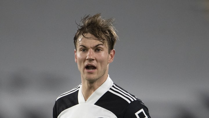 Le joueur Lyonnais prêté à Fulham est très courtisé outre-Manche. Le joueur Lyonnais prêté à Fulham est très courtisé outre-Manche.