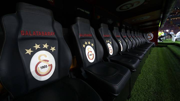 Galatasaray-v-Paris-Saint-Germain-Group-A---UEFA-C-38e3e4a98a056f73ed4e64eb98e545b3.jpg