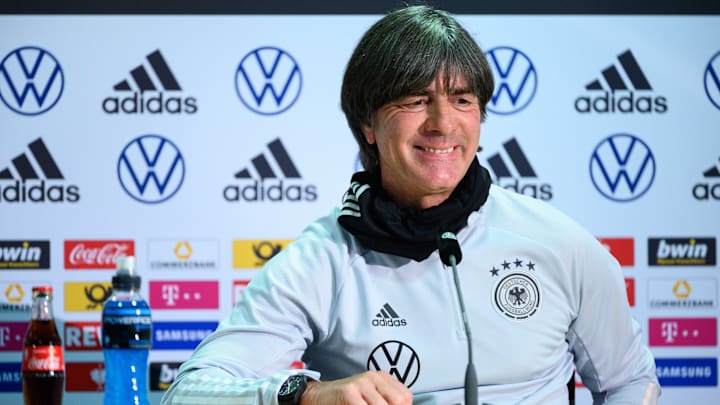 Deutschland Spanien Live Aufstellungen Tv Ubertragung Und Live Stream