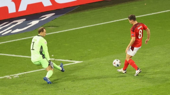 Remo Freuler smartly dinking Manuel Neuer