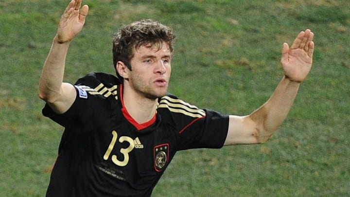 Germany's midfielder Thomas Mueller cele
