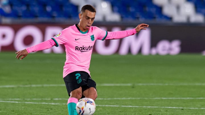Sergiño Dest contra el Getafe