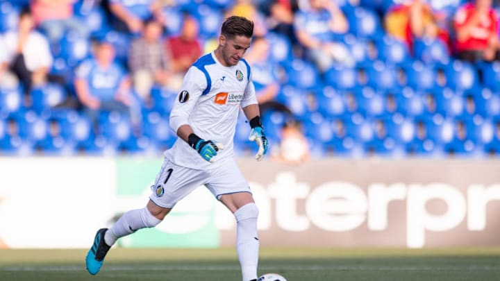 Chichizola en Getafe jugando la Europa League