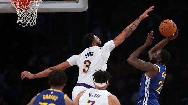 Golden State Warriors v Los Angeles Lakers