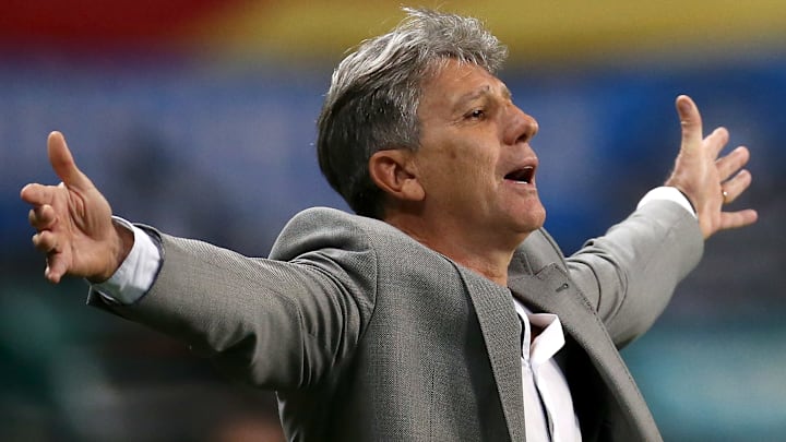 Gremio v Santos - Copa CONMEBOL Libertadores 2020