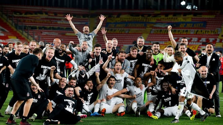 Göztepe v Beşiktaş - Süper Lig