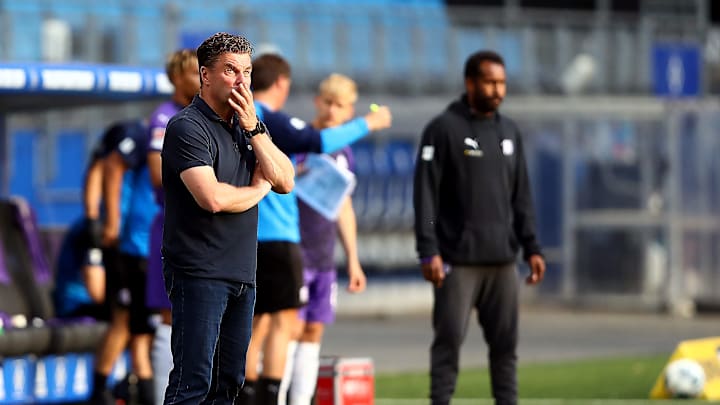 Wählt er die richtige Elf für das "Endspiel" in Heidenheim aus? HSV-Coach Dieter Hecking Wählt er die richtige Elf für das "Endspiel" in Heidenheim aus? HSV-Coach Dieter Hecking