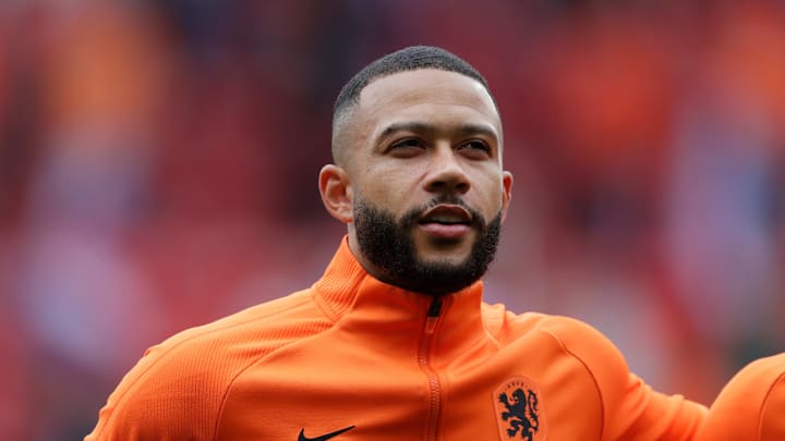 Memphis Depay pas encore à Barcelone Memphis Depay pas encore à Barcelone