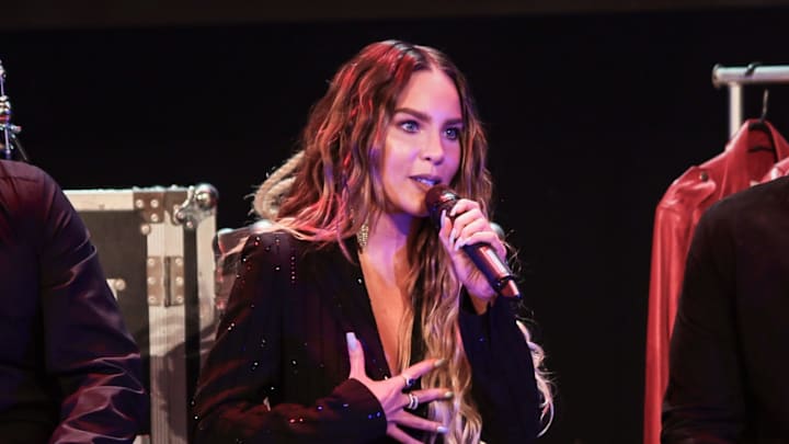 Belinda es actriz y cantante