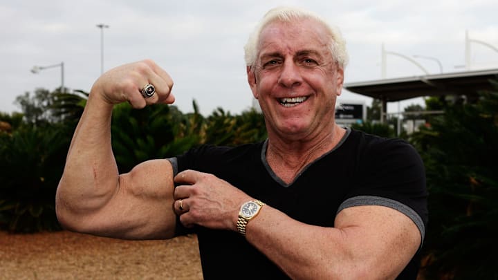 La leyenda de la WWE Ric Flair recibió aplausos de parte de los fanáticos de la lucha libre mexicana