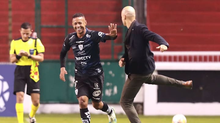 Independiente del Valle v Flamengo - Copa CONMEBOL Libertadores 2020