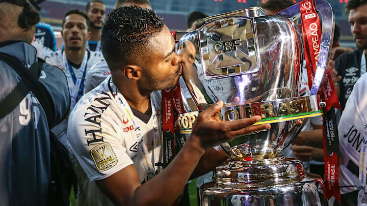Internacional v Athletico PR - Copa do Brasil Final