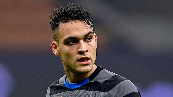 Internazionale v Benevento Calcio - Italian Serie A