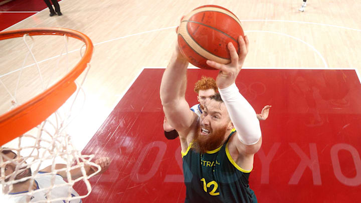 Aron Baynes sufrió una lesión en el cuello 