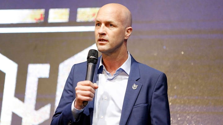 Jordi Cruyff en su presentación con Ecuador Jordi Cruyff en su presentación con Ecuador