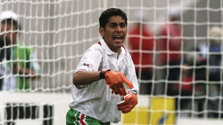 Jorge Campos uno de los mejores guardametas en la historia de México