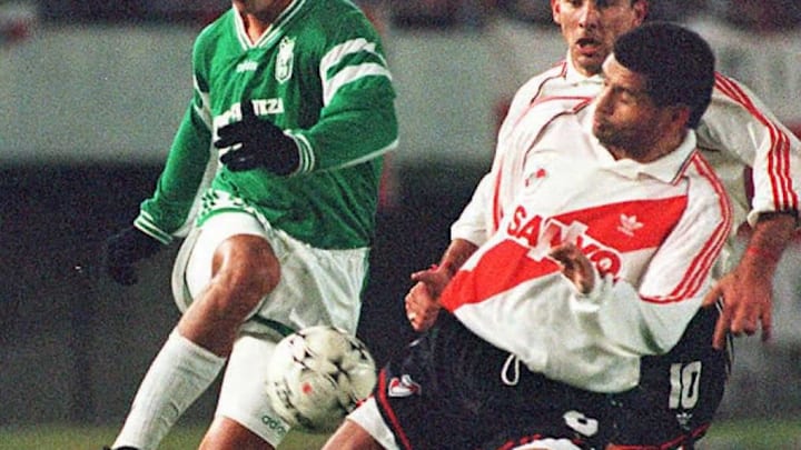Juan Pablo Angel (I) del Atletico Nacional de Mede