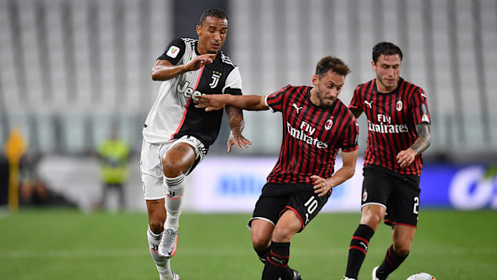 Danilo vs Hakan Calhanoglu