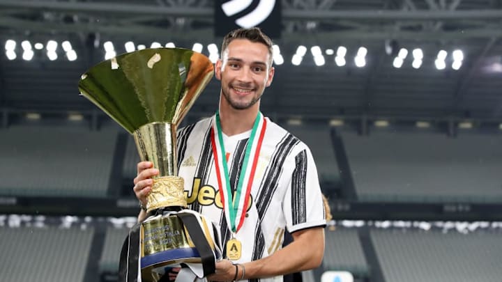 De Sciglio mit dem Scudetto - dazu beigetragen hat er nur wenig