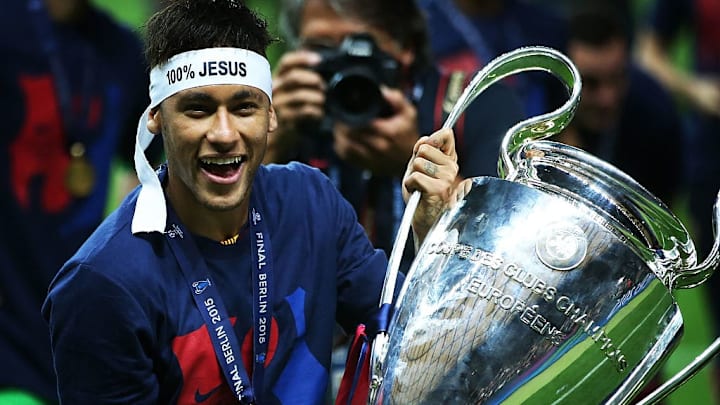 Neymar Jr levantó la orejona con el Barcelona