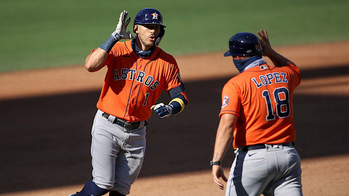 Correa ha sido un peligroso bateador en las postemporadas de la MLB entre 2017 y 2020