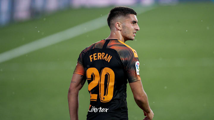 Download Camiseta Ferran Torres Manchester City Gif
