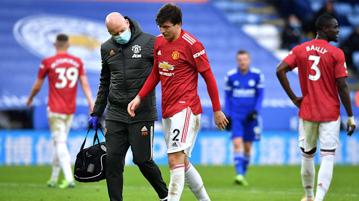 Victor Lindelof alami cedera di laga kontra Leicester City