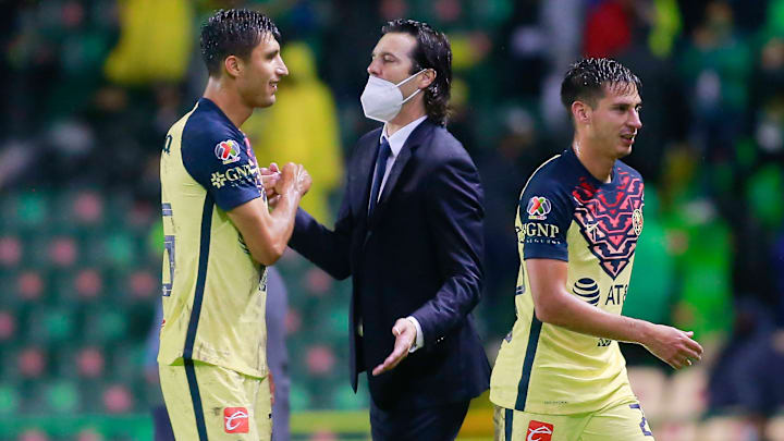 Santiago Solari, Jordan Silva y Mauro Lainez Santiago Solari, Jordan Silva y Mauro Lainez