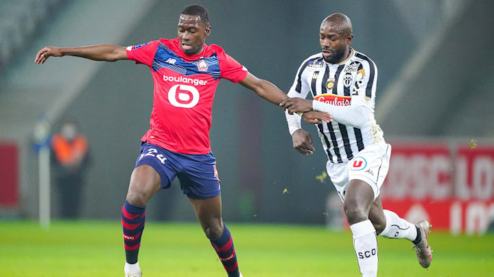 Lille depende apenas de si para ser campeão da Ligue 1 Lille depende apenas de si para ser campeão da Ligue 1